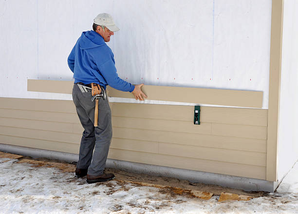 Storm Damage Siding Repair in Palm Beach, FL